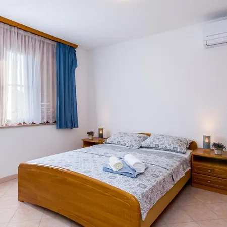 Luna Villa